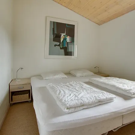 펜션 Three-bedroom Holiday In *